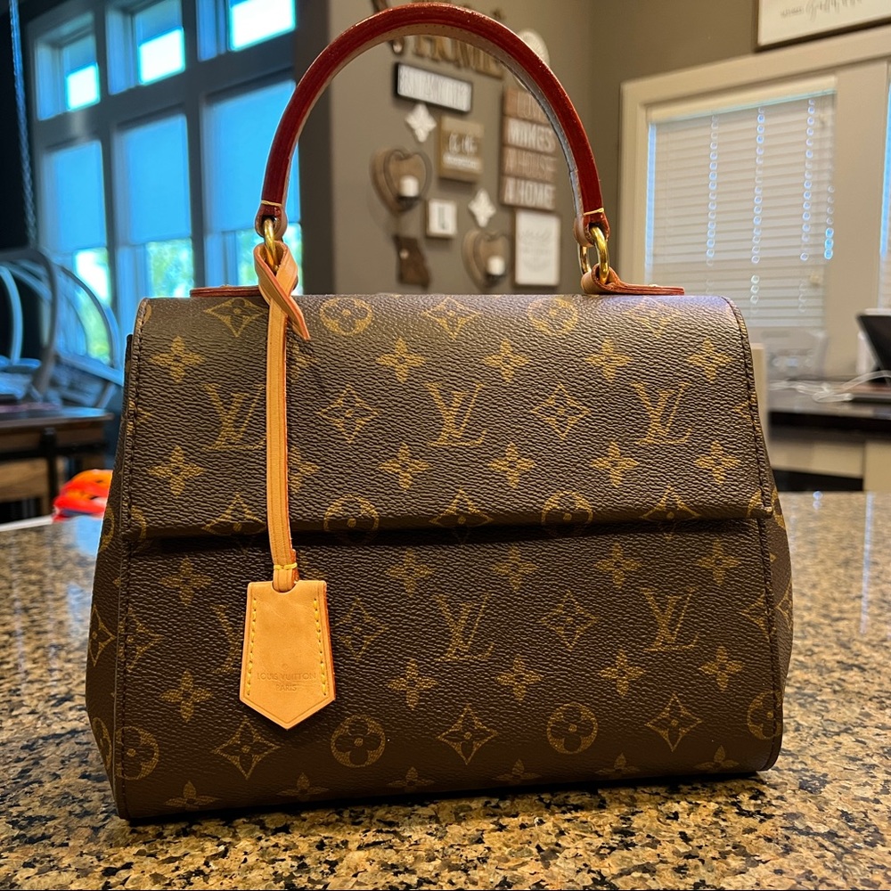 Louis Vuitton Cluny BB